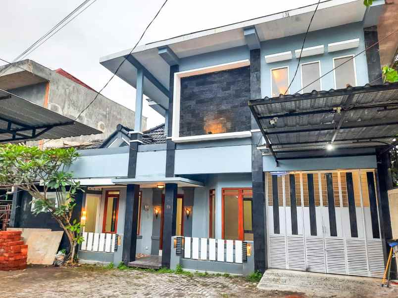 dijual rumah perumahan taman shafira