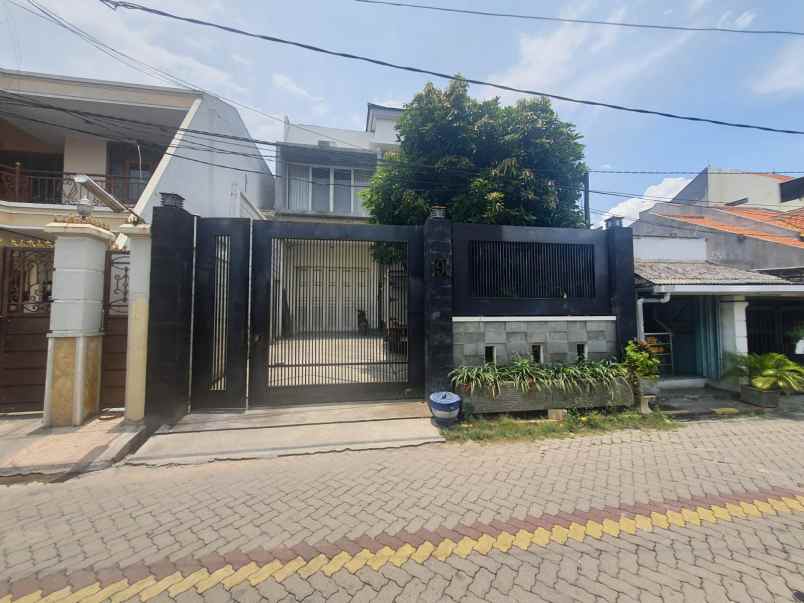 dijual rumah petemon sidomulyo