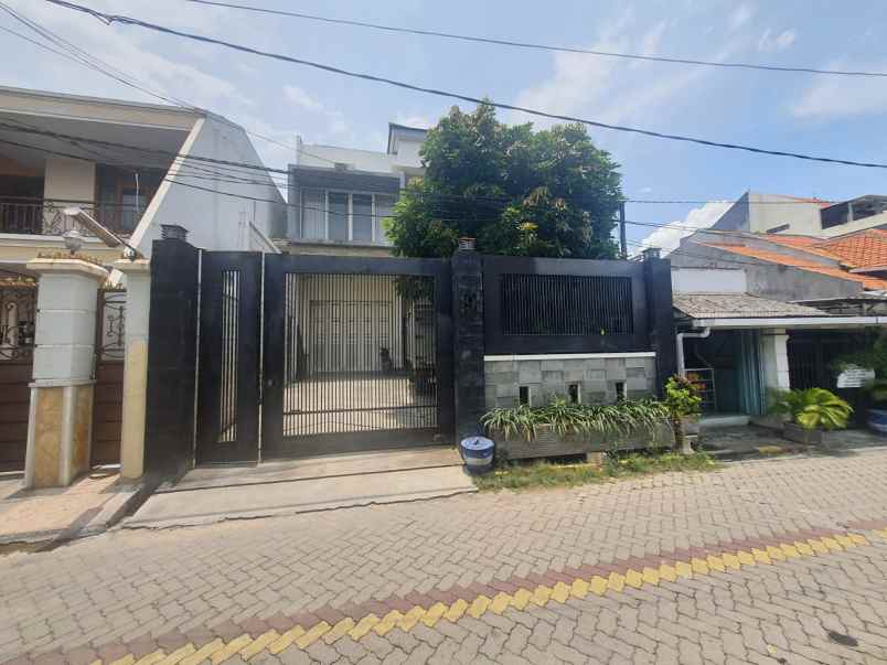 dijual rumah petemon sidomulyo