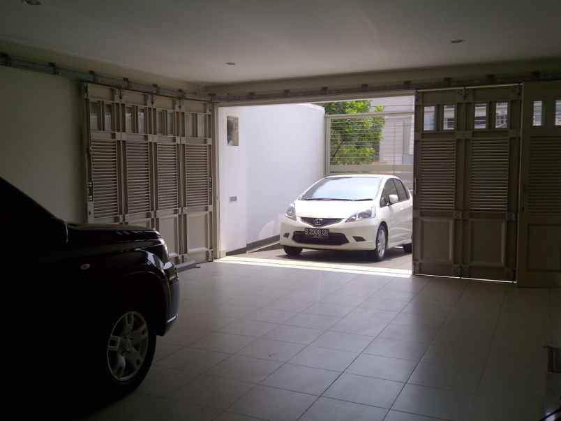 dijual rumah pluit