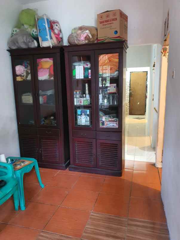 dijual rumah pondok aren