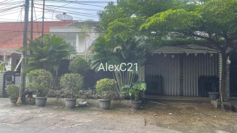 dijual rumah pondok bambu