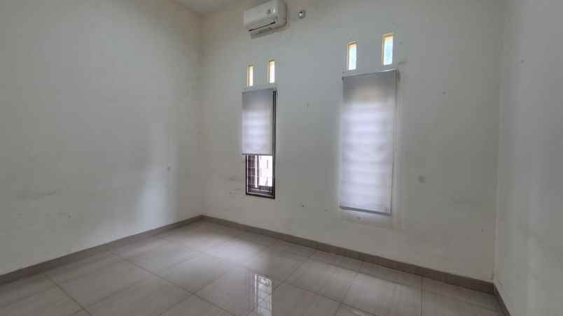 dijual rumah pondok gading utama kelapa