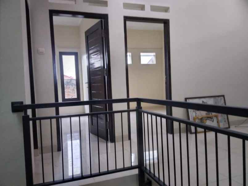 dijual rumah pondok hijau indah