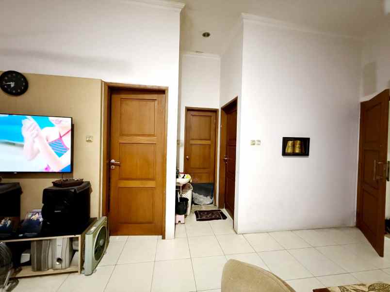 dijual rumah pondok pucung kec pondok
