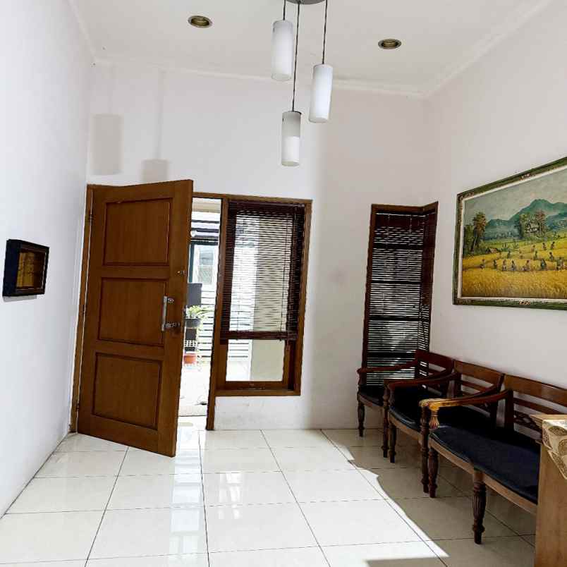 dijual rumah pondok pucung kec pondok
