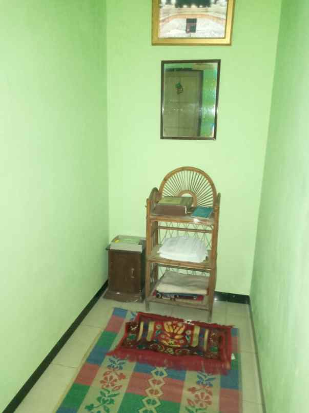 dijual rumah puri surya jaya taman paris