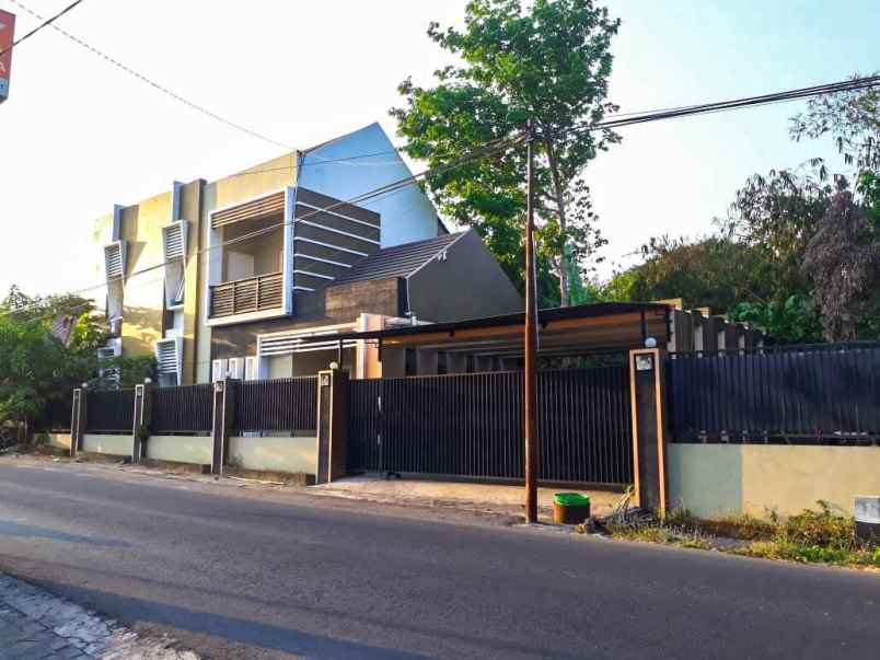 dijual rumah purwo martani kalasan