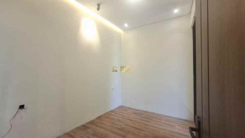 dijual rumah purwomartani