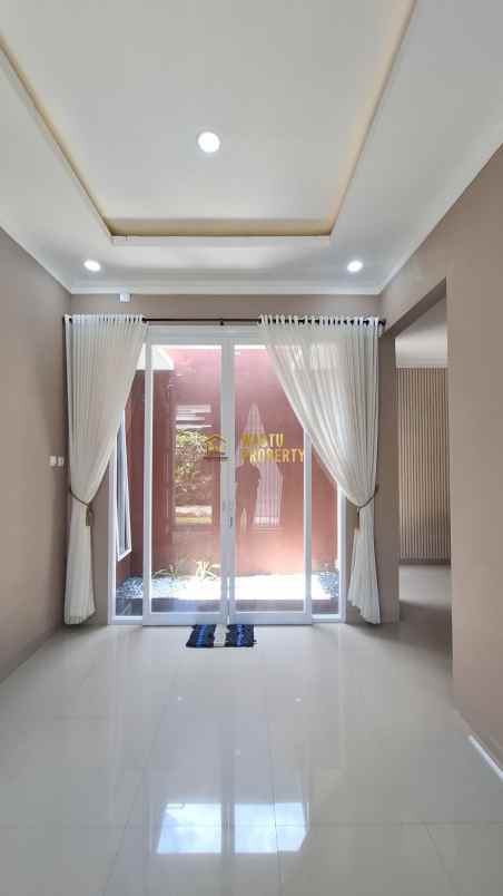 dijual rumah purwomartani kalasan