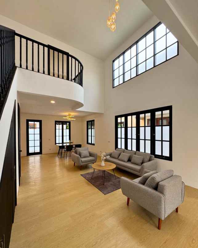 dijual rumah royal serpong tangsel