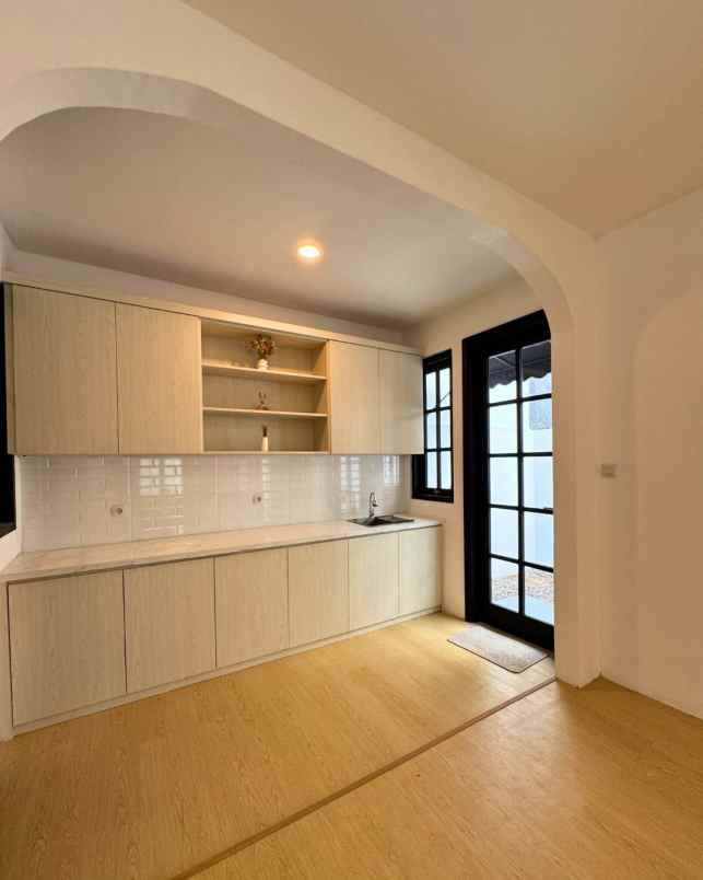 dijual rumah royal serpong tangsel