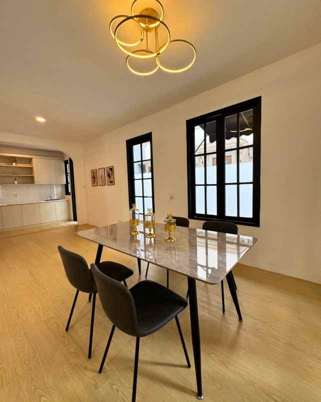 dijual rumah royal serpong tangsel