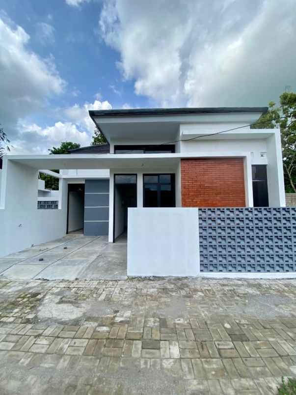 dijual rumah rsud prambanan