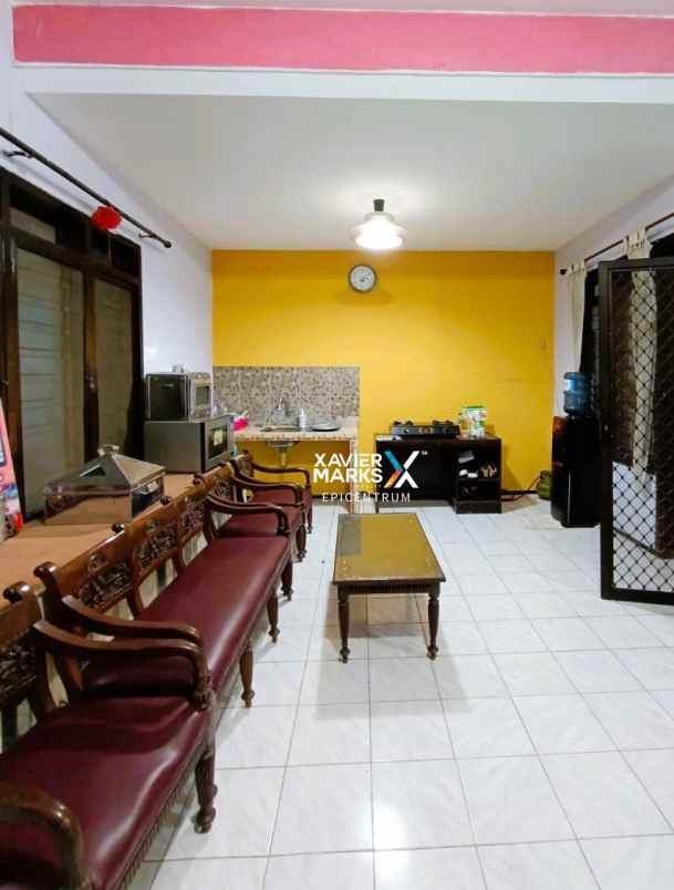 dijual rumah rungkut asri