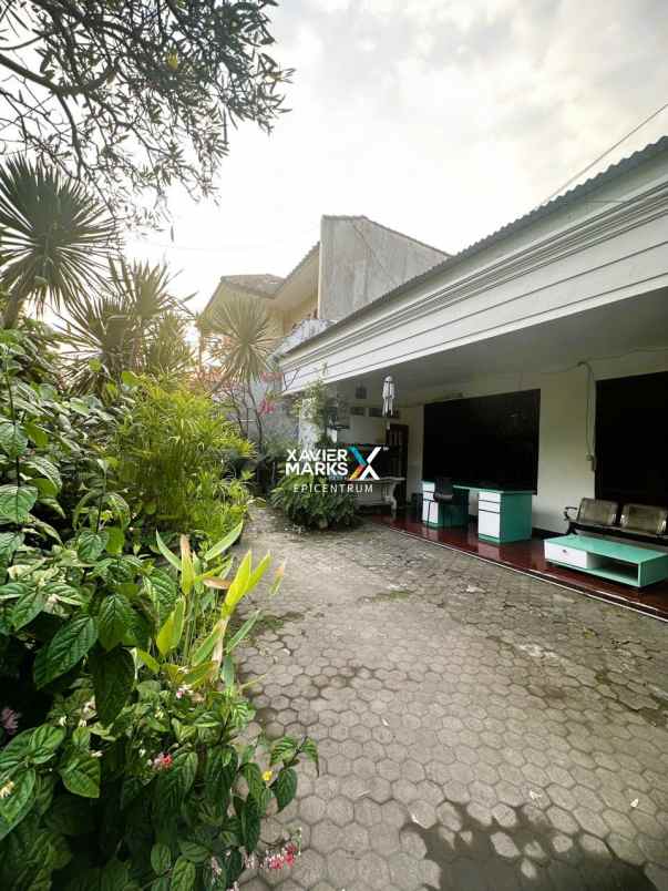 dijual rumah rungkut asri