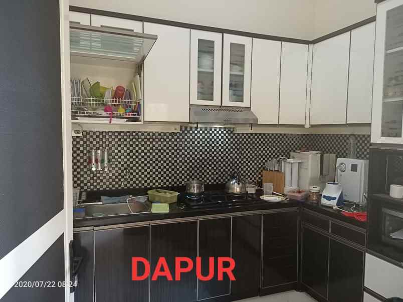 dijual rumah sambisari surabaya
