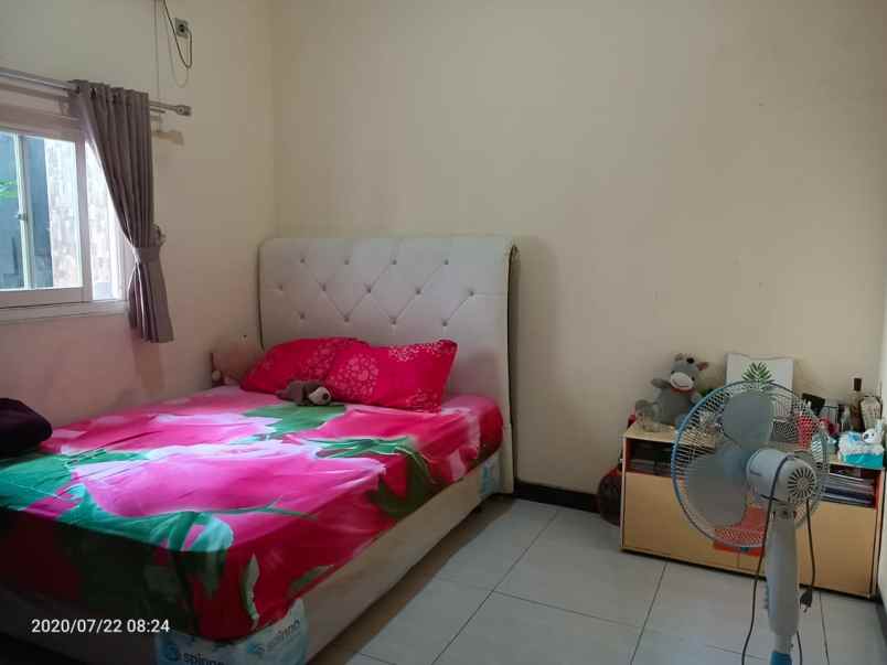 dijual rumah sambisari surabaya