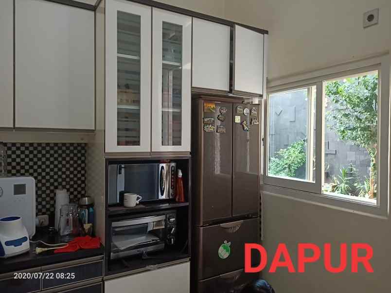 dijual rumah sambisari surabaya