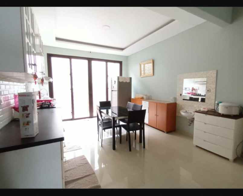 dijual rumah sarijadi