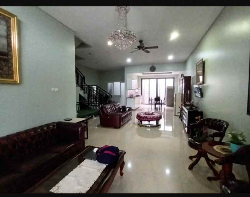 dijual rumah sarijadi