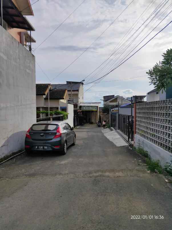 dijual rumah sariwangi