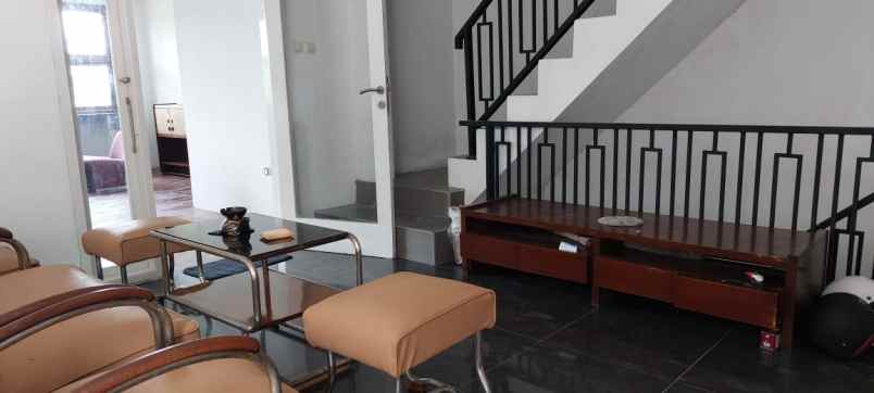 dijual rumah sayap setiabudi