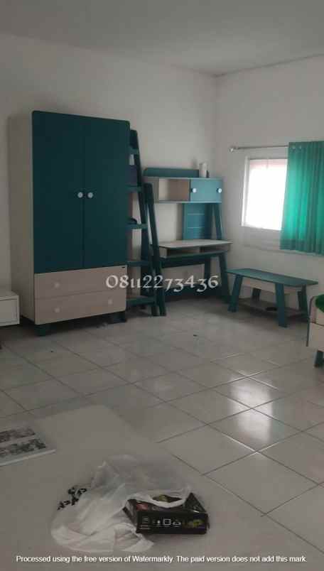 dijual rumah setraduta