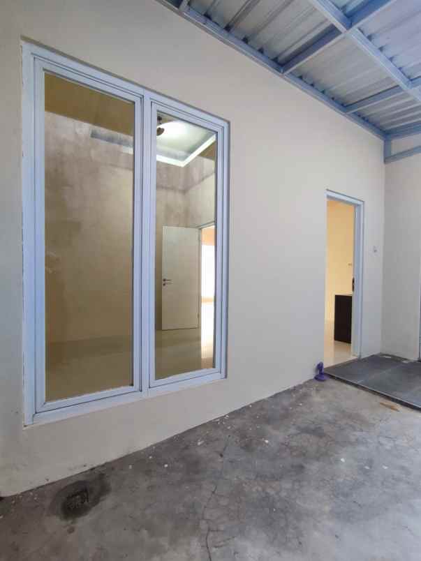 dijual rumah siap huni di gedawang banyumanik semarang