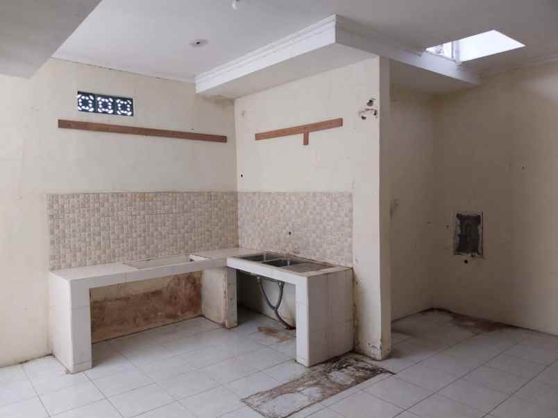 dijual rumah siap huni lokasi di tasikmadu kota malang