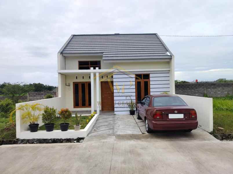 dijual rumah sidoluhur