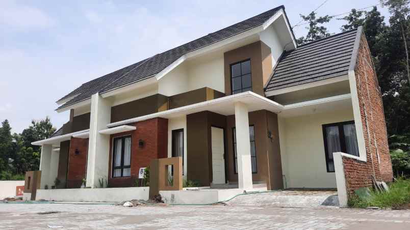 dijual rumah sidomuku randusari