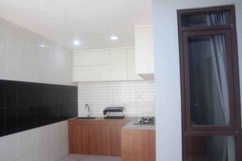 dijual rumah soekarno hatta kodya