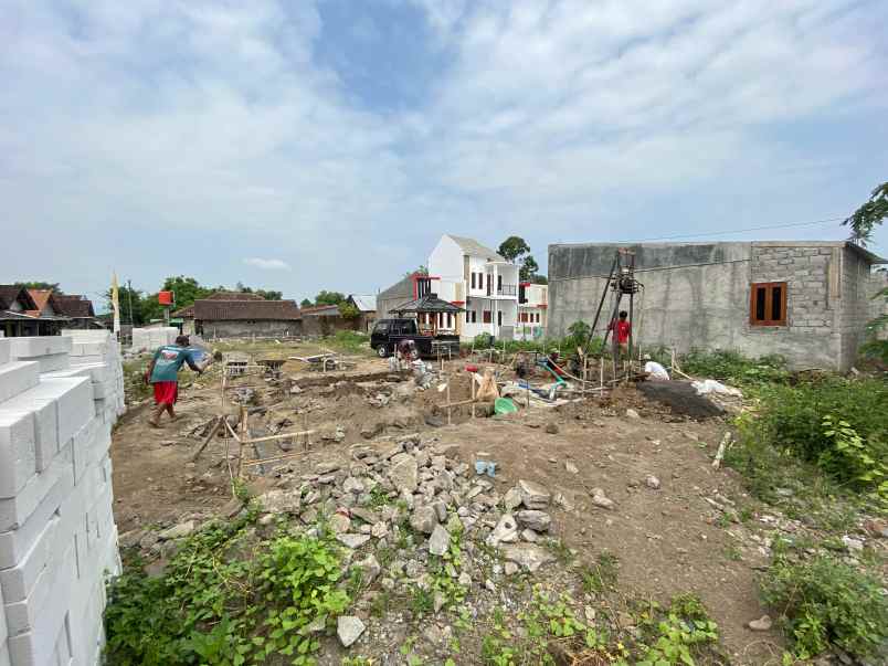 dijual rumah solodiran manisrenggo