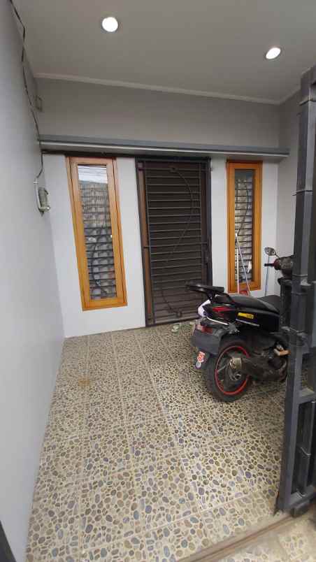 dijual rumah sunter jaya