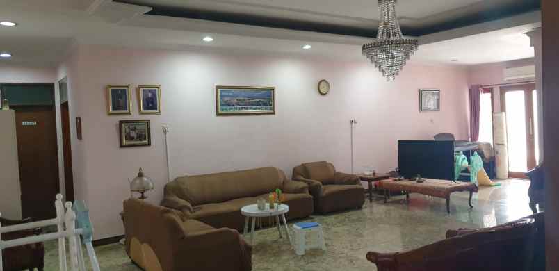 dijual rumah sunter pratama