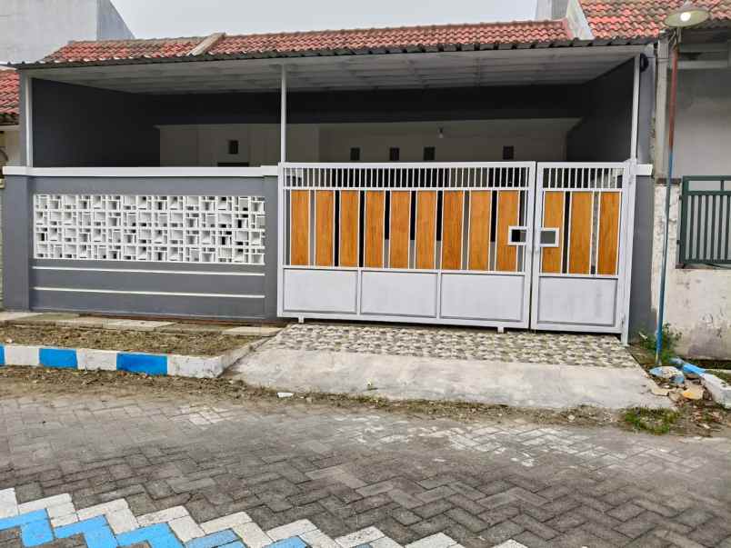 dijual rumah surya asri buduran