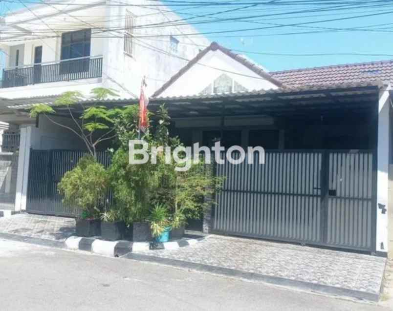 dijual rumah sutorejo prima