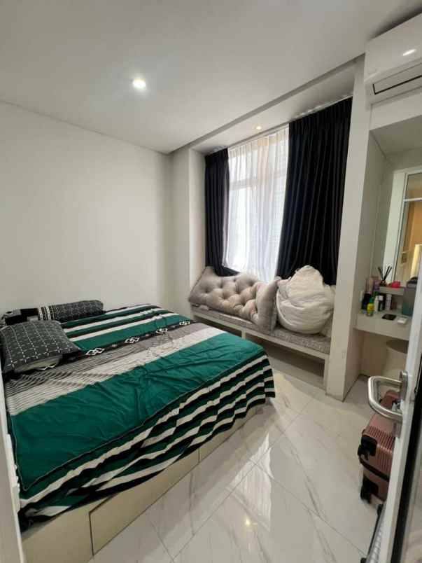 dijual rumah tabebuya bsd city