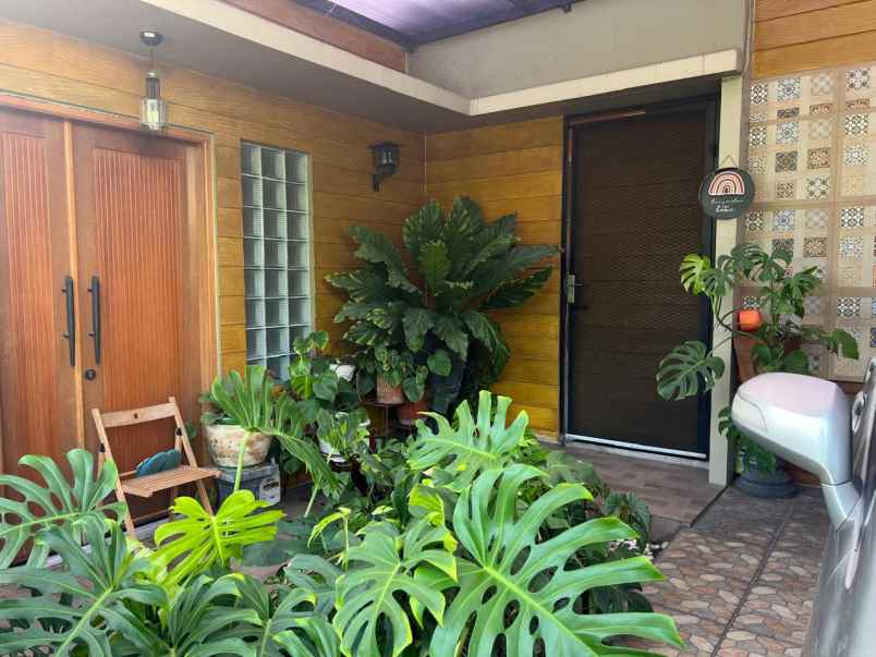 dijual rumah talaga bestari taman palem