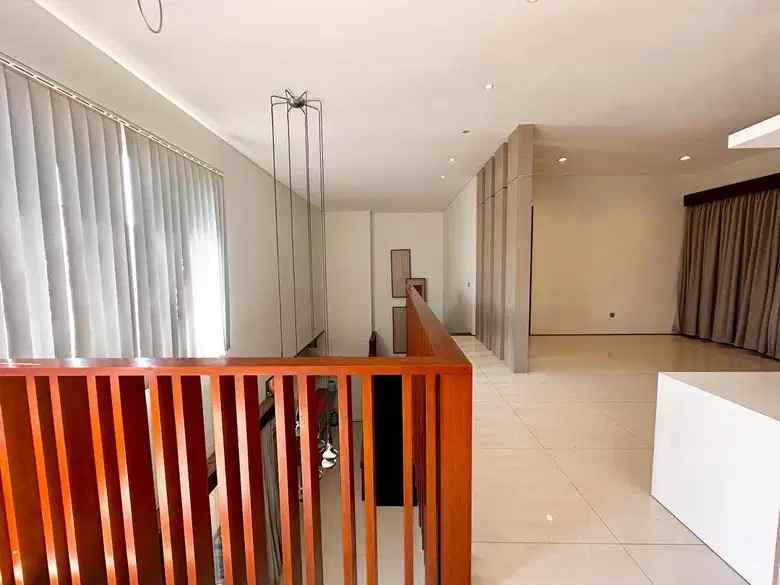 dijual rumah taman wedasari