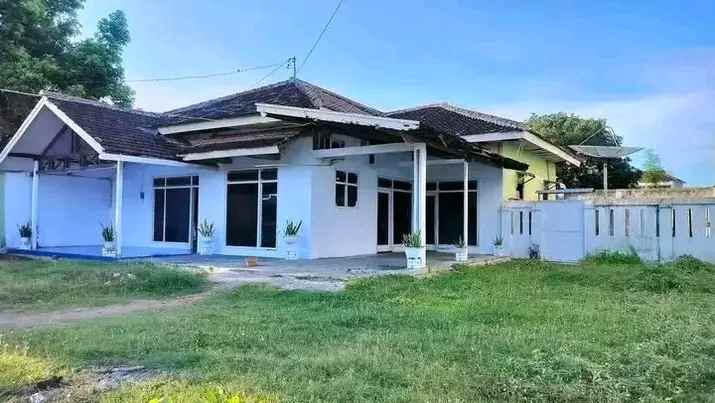 dijual rumah tanah banyiwangi