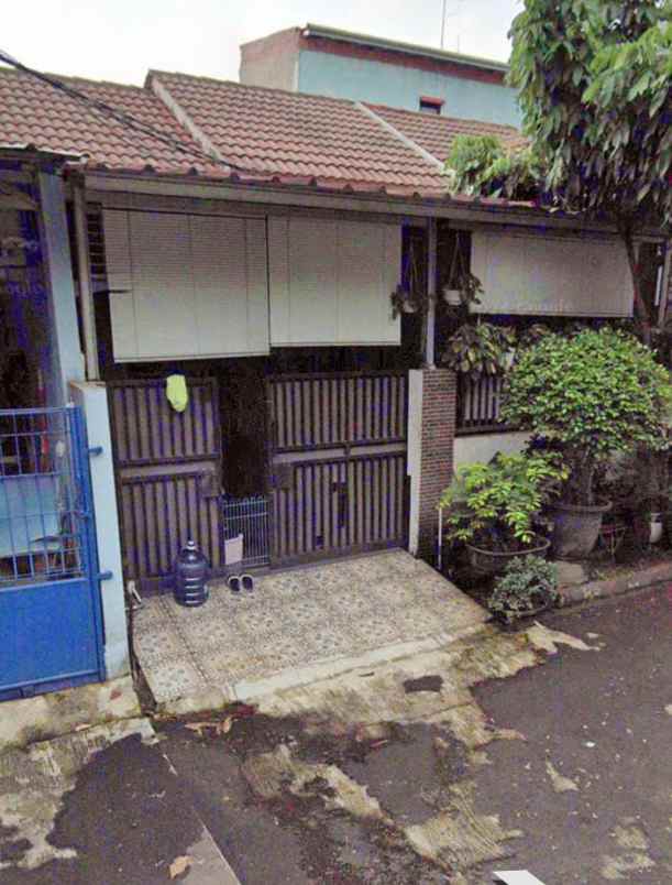 dijual rumah tanah baru beji depok