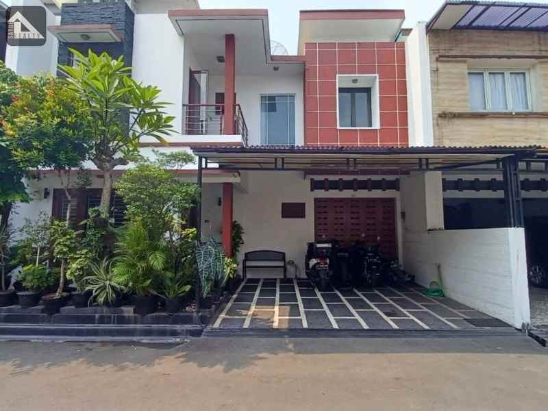 dijual rumah tegal parang mampang