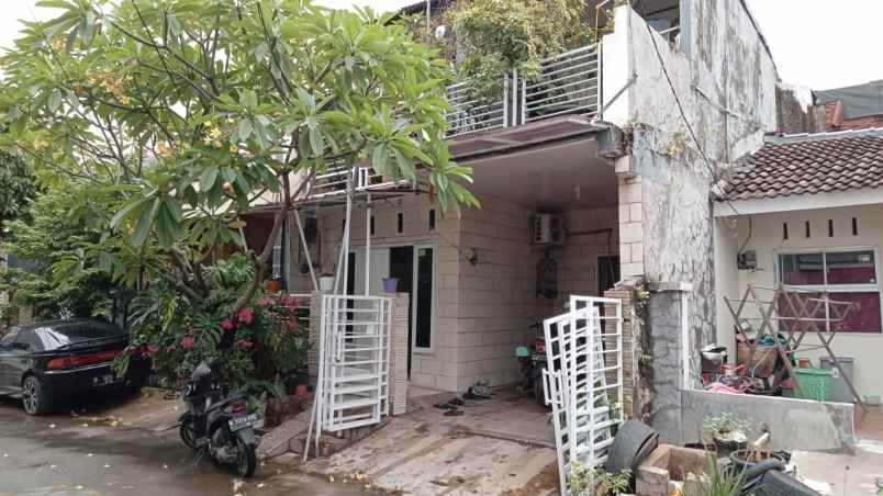 dijual rumah telagamas blok k