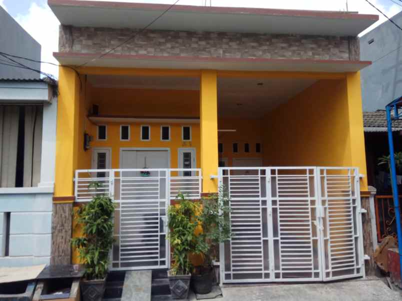 dijual rumah teluk pucung bekasi kota