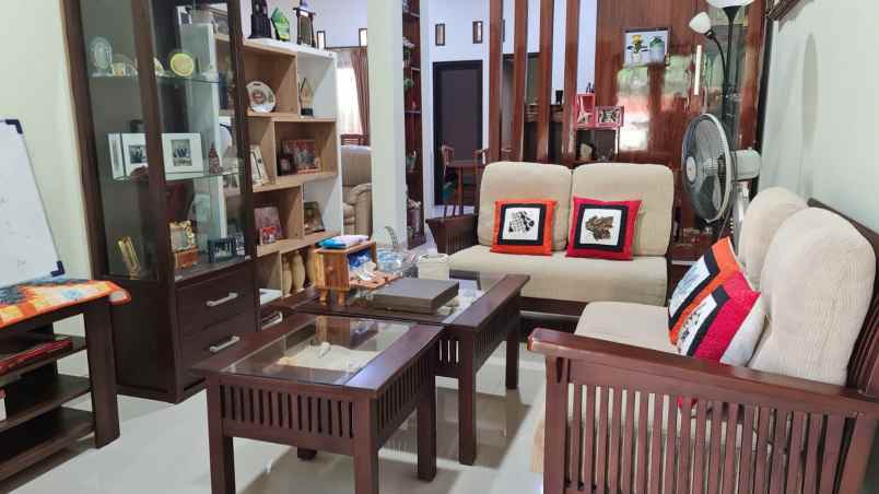 dijual rumah tembalang semarang