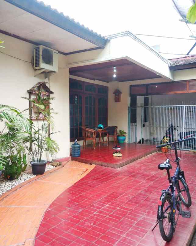 dijual rumah titik lokasi klinik sapta