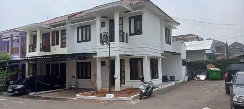 dijual rumah town house di cilandak kko