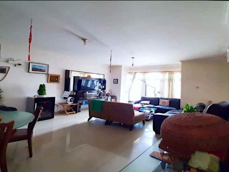 dijual rumah town house pantai indah kapuk